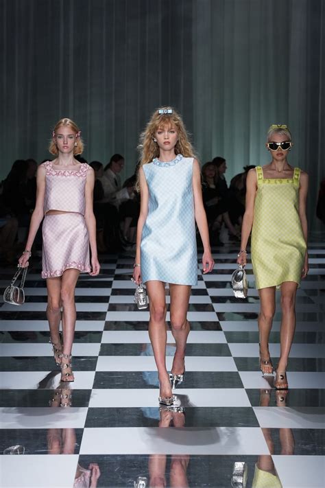 nouvelle collection de versace|COLLECTION FEMME PRINTEMPS.